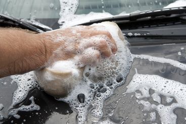 washing-car-1397382_1920